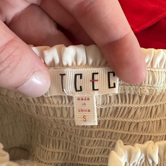 Womens TCEC White Smocked Waist Shorts - Picture 5 of 6